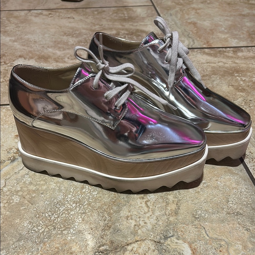 Stella McCartney Silver Platform Shoes with Metallic Finish